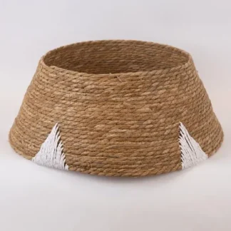TREE SKIRT, STRAW WITH WHITE DETAILS, 35x58x23cm 600-46191 - Eurolamp